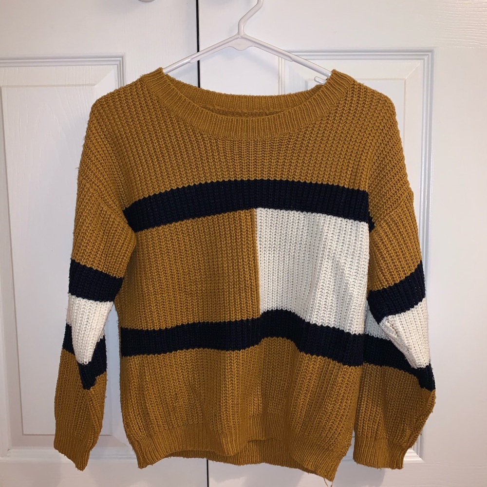 Mustard yellow fall sweater